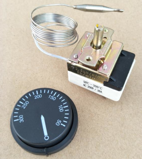 Thermostat flex bulb